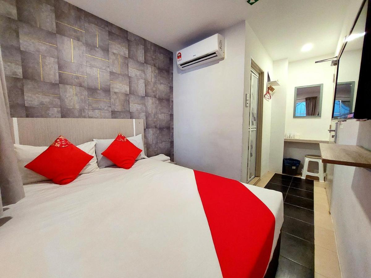 Good2Stay Budget Hotel Malacca Exterior photo